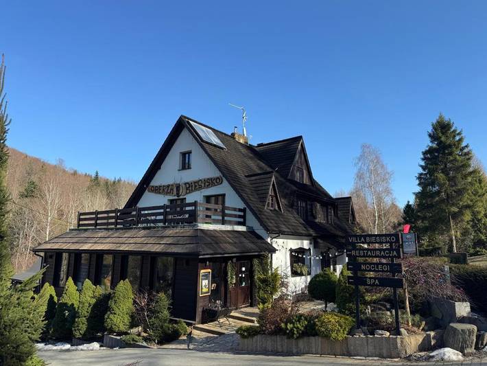 Hotel dla 4 osób, z Taras i Jacuzzi oraz Ogród i Sauna w Przysłup