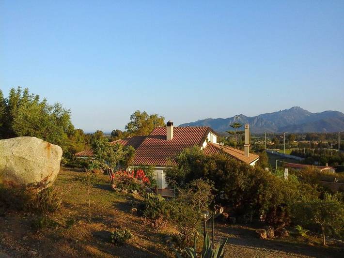 Zimmer für 2 Personen, mit Terrasse und Garten sowie Ausblick