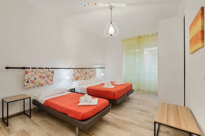 Ganze Wohnung, Ferienwohnung für 8 Personen mit Balkon/Terrasse in La Spezia (By), La Spezia
