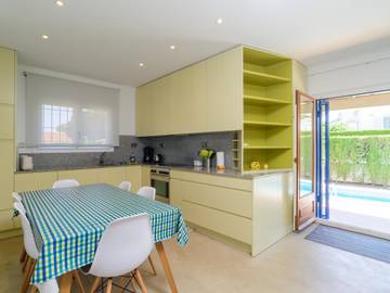 Villa pour 6 Personnes dans L'Escala, Costa Brava, Photo 4