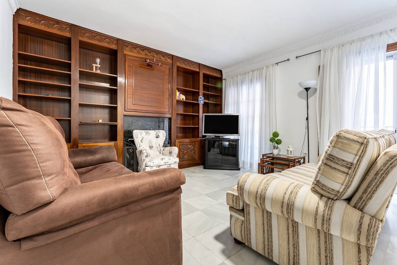 Holiday Home 'Capitán' with Private Terrace, Balcony & Wi-Fi in Fuengirola Centre, Fuengirola