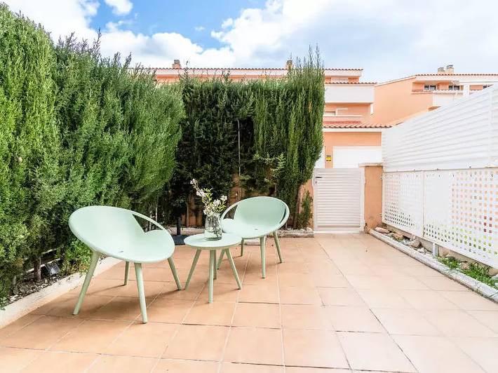 Villa für 8 Personen, mit Balkon - 1