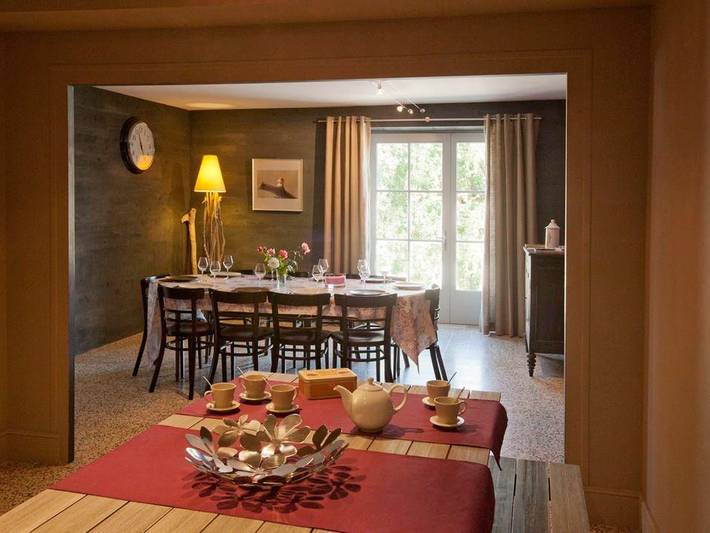 Geräumiges Gîte nahe Beaune mit Garten und Parkplatz, ideal für Familien und Freunde in Sainte-Marie-la-Blanche, Beaune und Umgebung