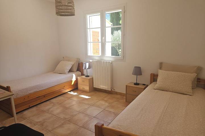 Location de vacances pour 4 personnes, avec jardin à Plan-d'Aups-Sainte-Baume - 3