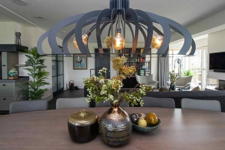 Luxuriöse Villa für 14 Personen mit finnischer Sauna am Tjeukemeersee in Friesland in Delfstrahuizen, Friesland