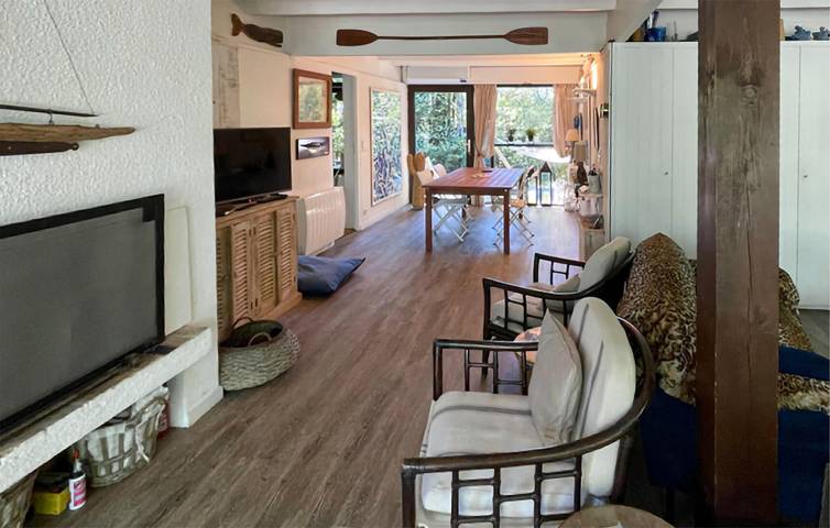 Appartement confortable de 2 chambres avec jardin, à 200 m de la plage, Wi-Fi et parking in Lège-Cap-Ferret, Région d'Arcachon