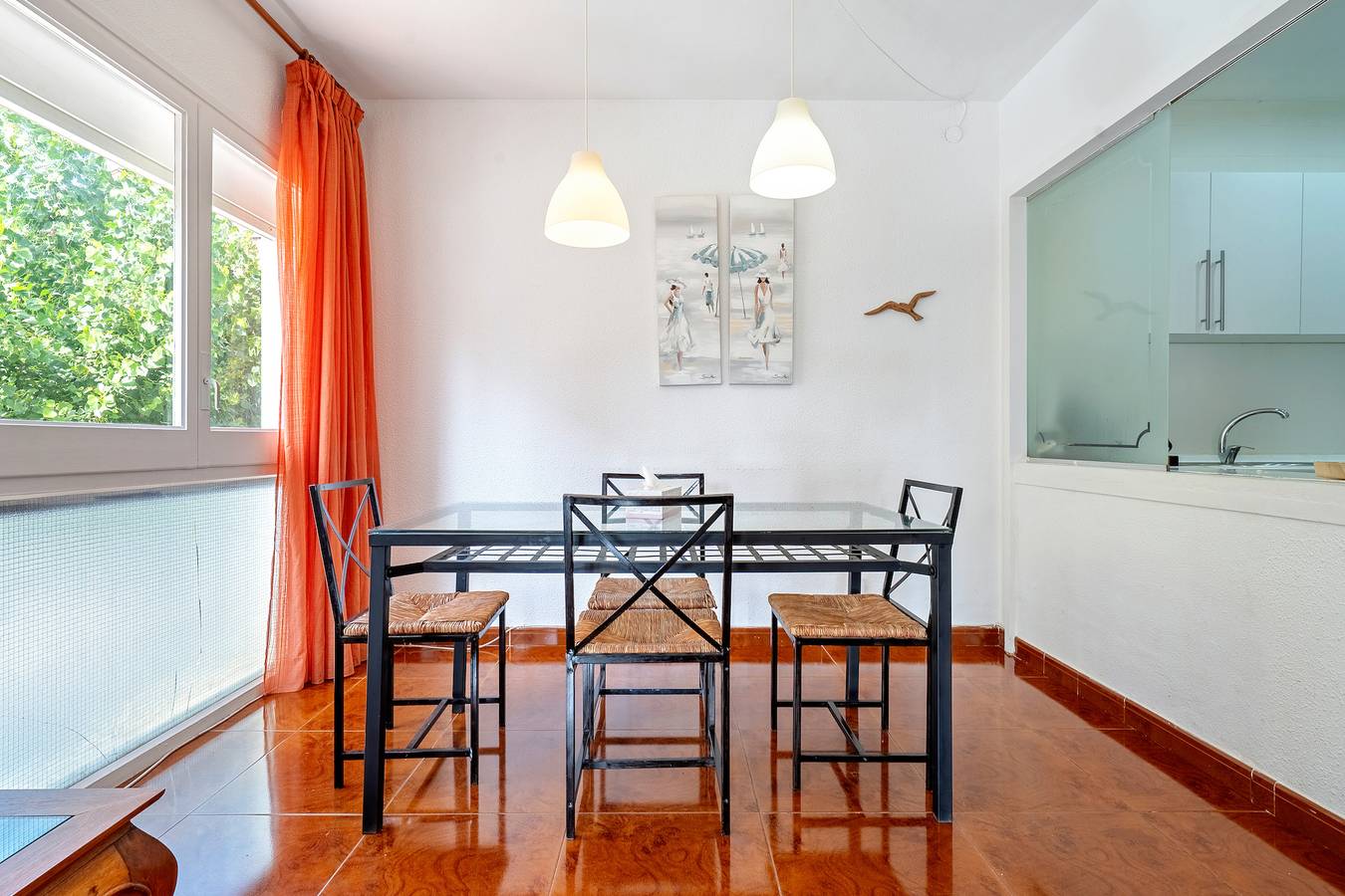 Entire apartment, Apartment 'Segur De Calafell' 50m Del Mar in Calafell, Costa Dorada