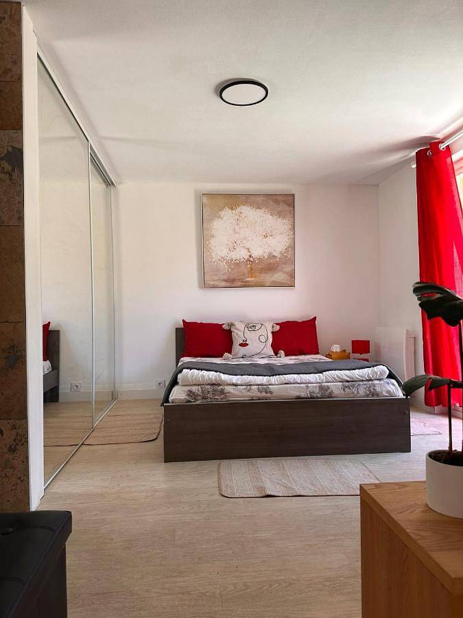 Gîte pour 2 personnes, avec vue et jardin à Sassenage - 4