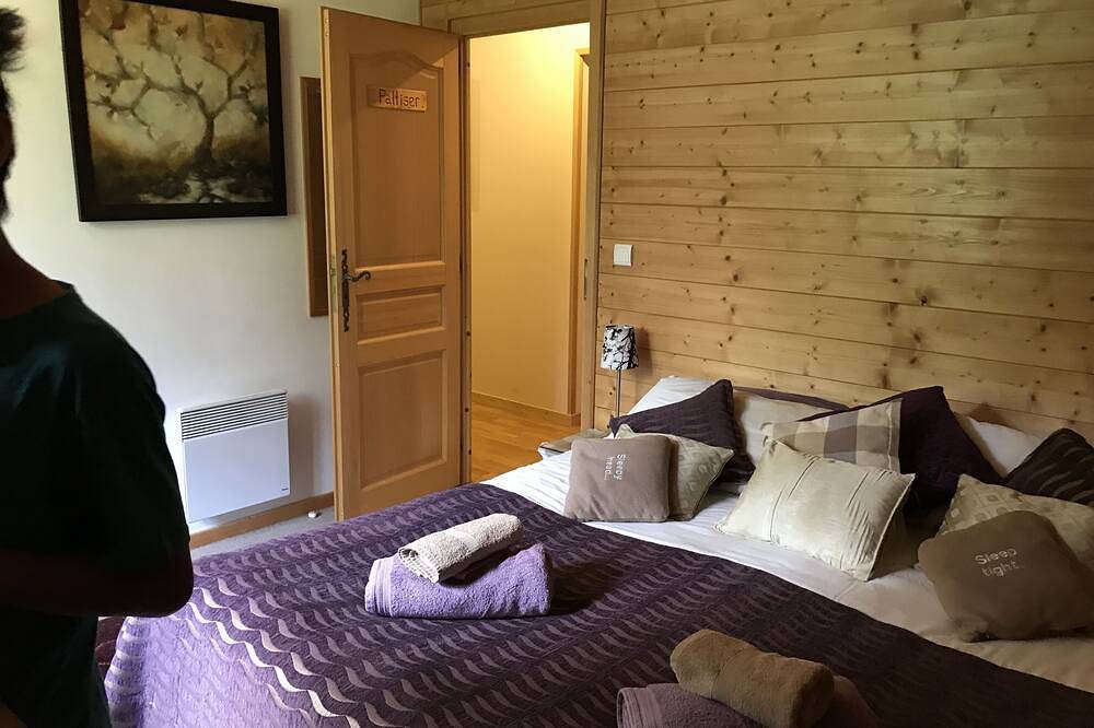 3 person room and gesture meal in Station de Morillon, Grand Massif