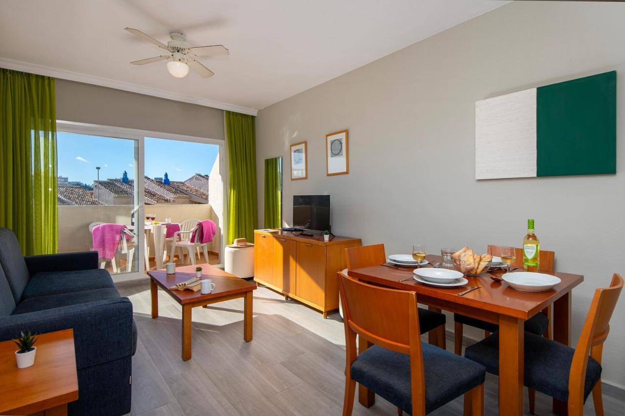 Benalbeach by Benalholidays in Benalmádena Costa, Benalmádena