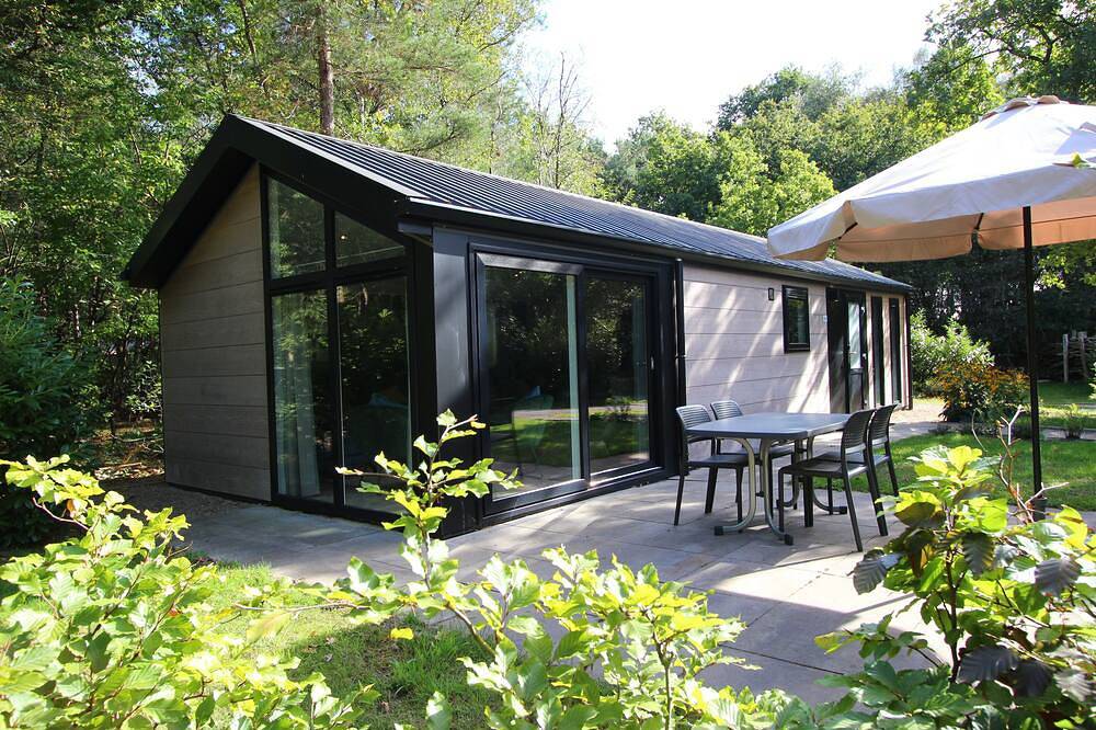 Chalet mit 2 Schlafzimmern und Terrasse in Ruinen, Nationalpark Dwingelderveld
