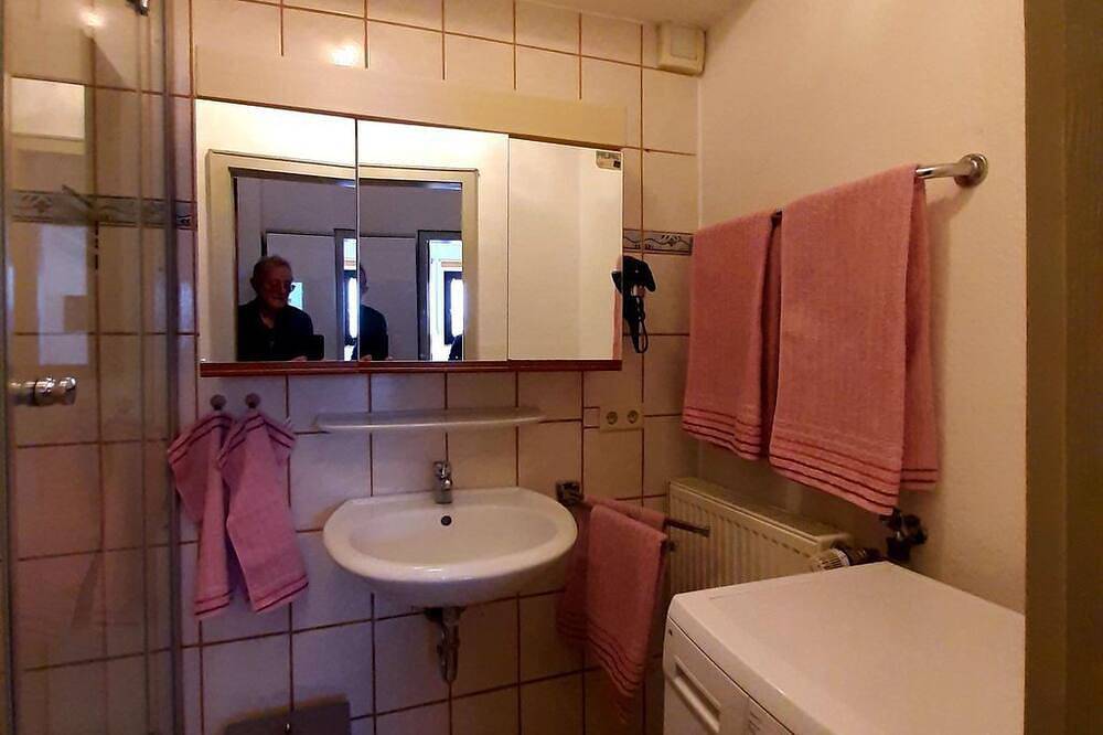 Ganze Wohnung, Ferienwohnung 3 - Boardinghouse Schmitt in Kaiserslautern, Saar-Nahe-Bergland