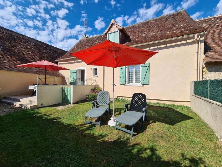 Location de vacances pour 4 personnes, avec terrasse et jardin, animaux acceptés à Pouligny-Saint-Pierre (homonymie) - 4