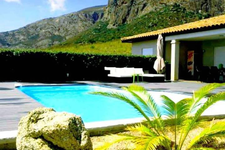 Villa für 6 Personen in Afa