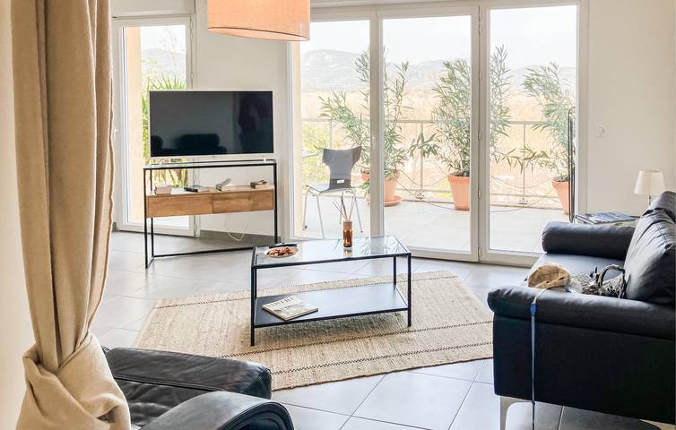Gîte pour 5 personnes, avec terrasse, animaux acceptés à Cogolin - 3