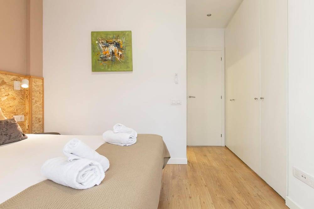 Ganze Wohnung, 11 Bright, cozy Apt. with balcony in Gracia in Barcelona Zentrum, Barcelona