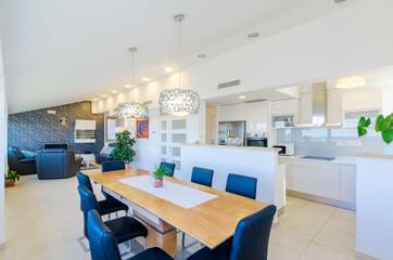 Holiday Rental for 14 People in Mlini, Dubrovnik-Neretva, Photo 2