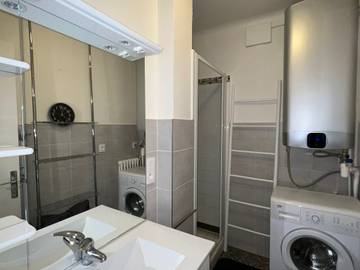 Appartement De Vacances pour 4 Personnes dans Aix-les-Bains, Région de Chambéry, Photo 4