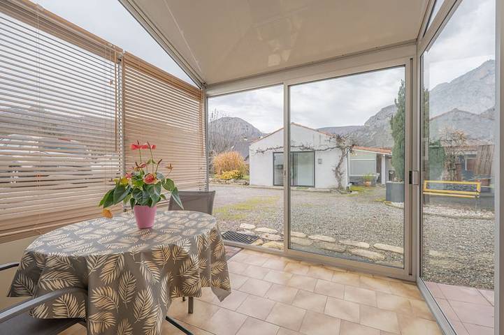 Location de vacances pour 2 personnes, avec jardin à Tarascon-sur-Ariège