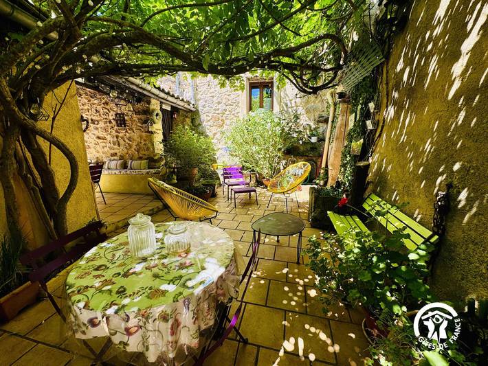 Gîte pour 4 personnes, avec jardin à Camps-sur-l'Agly