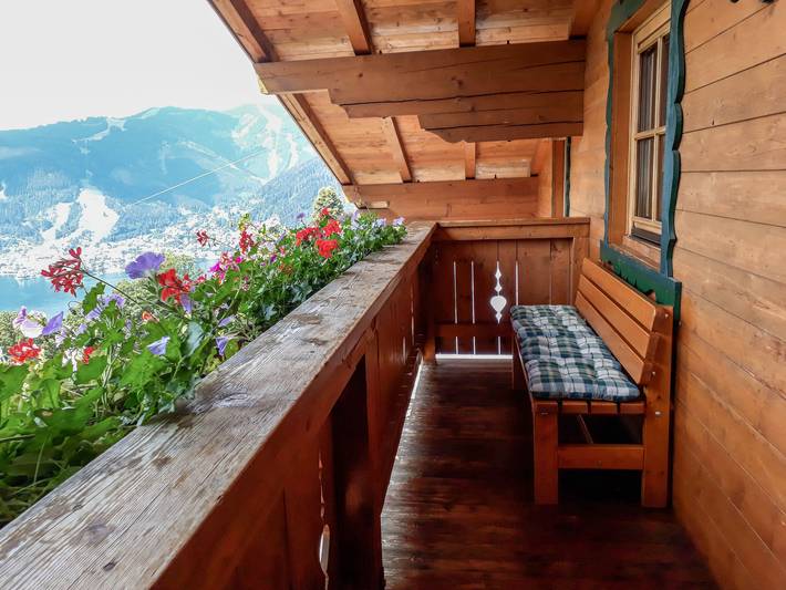 Ferienwohnung für 10 Personen, mit Balkon und Terrasse sowie Garten und Seeblick in Zell am See - 3