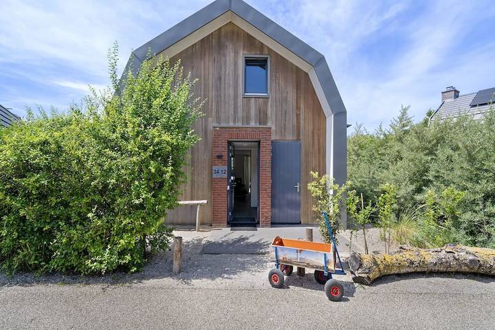 Ferienhaus für 6 Personen, mit Whirlpool und Terrasse