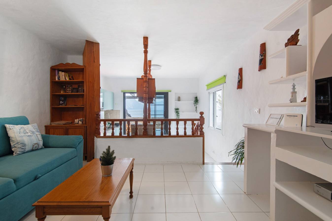 Holiday Home "Faro de Sardina Frente al Mar" with Sea View, Pool & Wi-Fi in Gáldar, North Gran Canaria