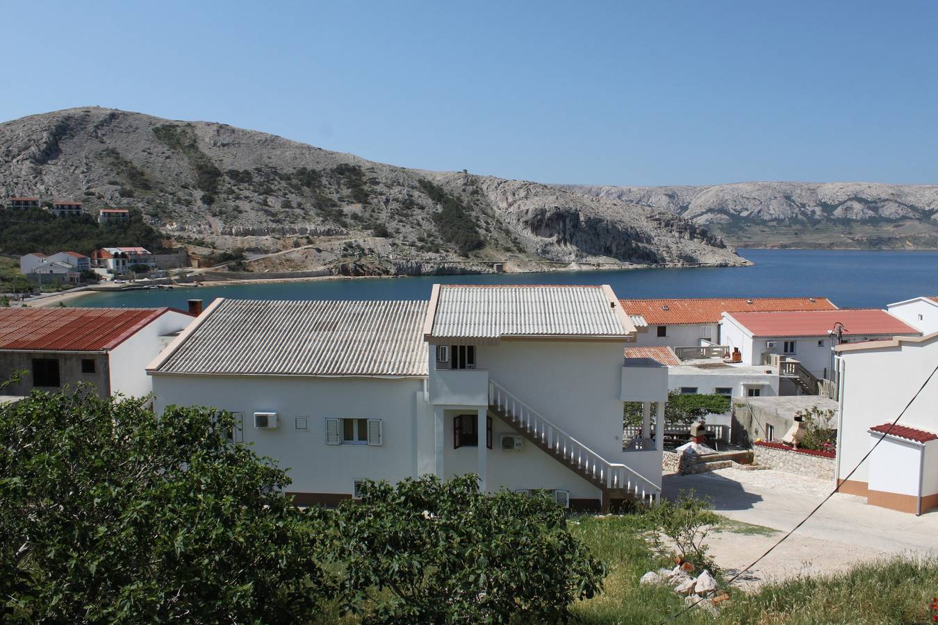 Entire apartment, One bedroom apartment with terrace and sea view Metajna, Pag A-6498-d in Metajna, Pag Island