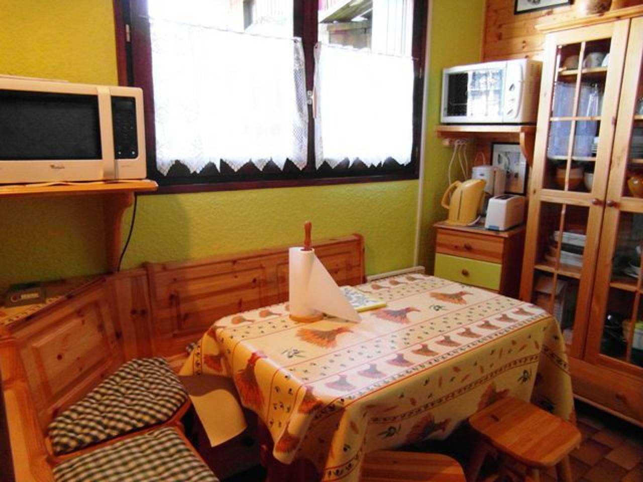 Studio entier, Studio cosy centre Praz de Lys, 100m des pistes in Le Praz de Lys, Taninges