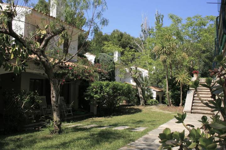 Beautiful house with Wifi, air conditioning and pool in exclusive urbanization in Cala Sant Vicenc, Pollença