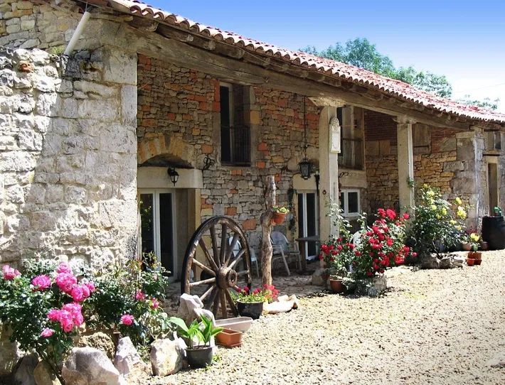 Casa rural para 4 personas, con piscina además de jardín y vistas - 1