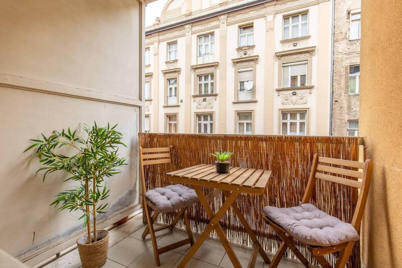 Apartamento entero, Apt con estacionamiento seguro gratuito in Budapest, Danube-Ipoly National Park