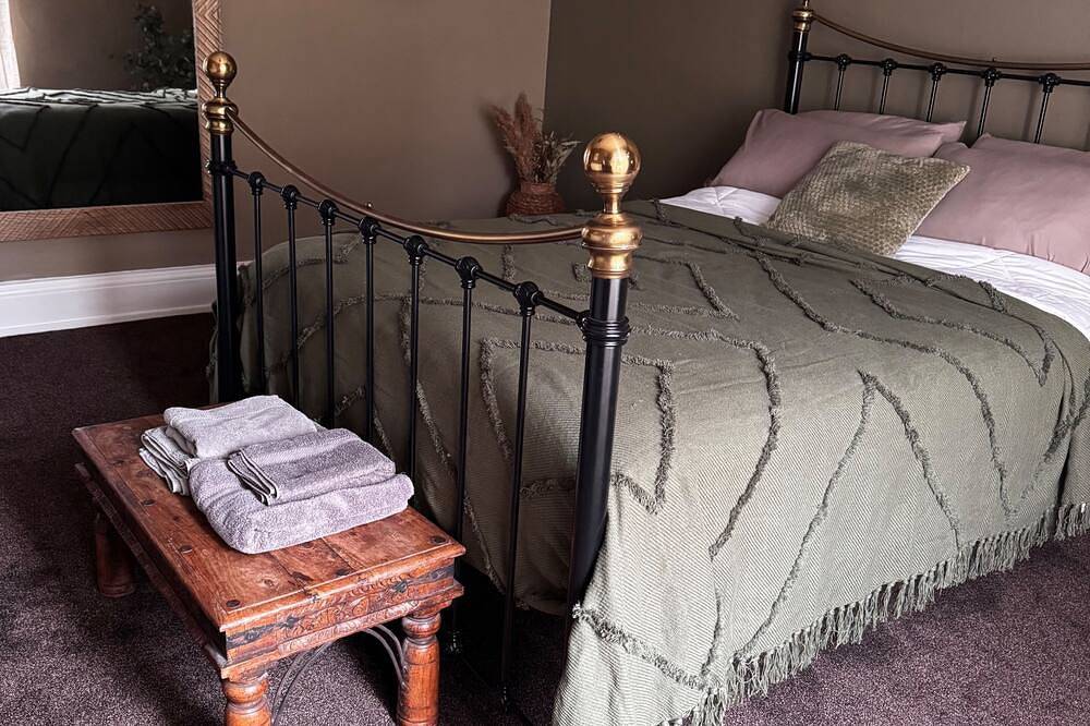 Entire apartment, Boutique Apartment - Sleeps 6 & Free Parking in Ilkley, West Yorkshire