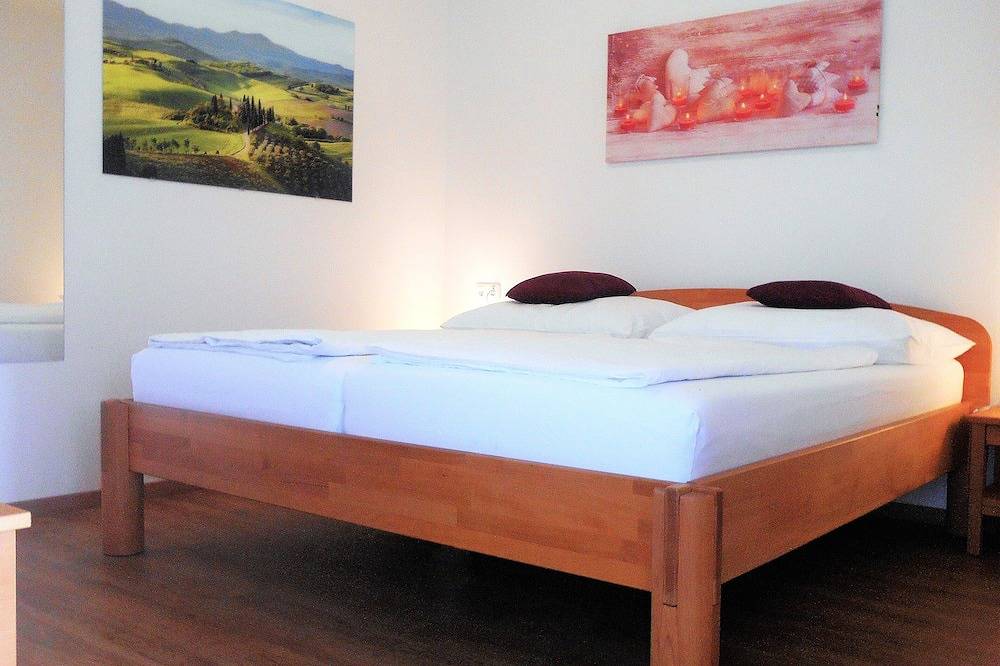 Ganze Wohnung, Ferienwohnung Zweisamkeit mit Weinlaube und Panoramagarten in Steirerland