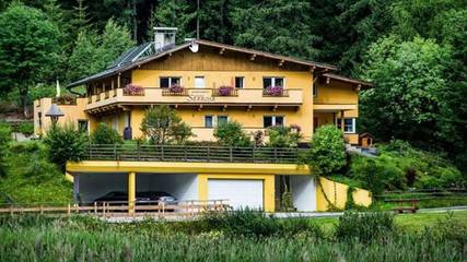 Hütte für 3 Personen, mit Balkon und Seeblick sowie Garten, kinderfreundlich in Seefeld in Tirol