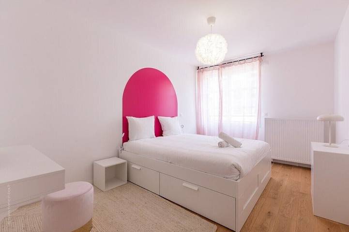 Ganze Wohnung, Apartment-Eigenes Badezimmer-Apartment-Strassenblick in Chessy, Seine-et-Marne
