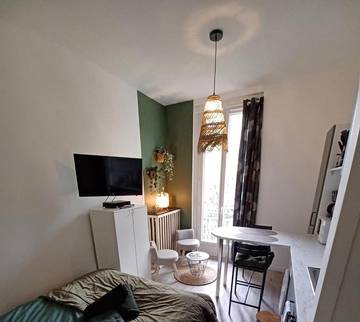 Gîte pour 2 personnes, avec vue et balcon dans Thermes de Royat Chamalières