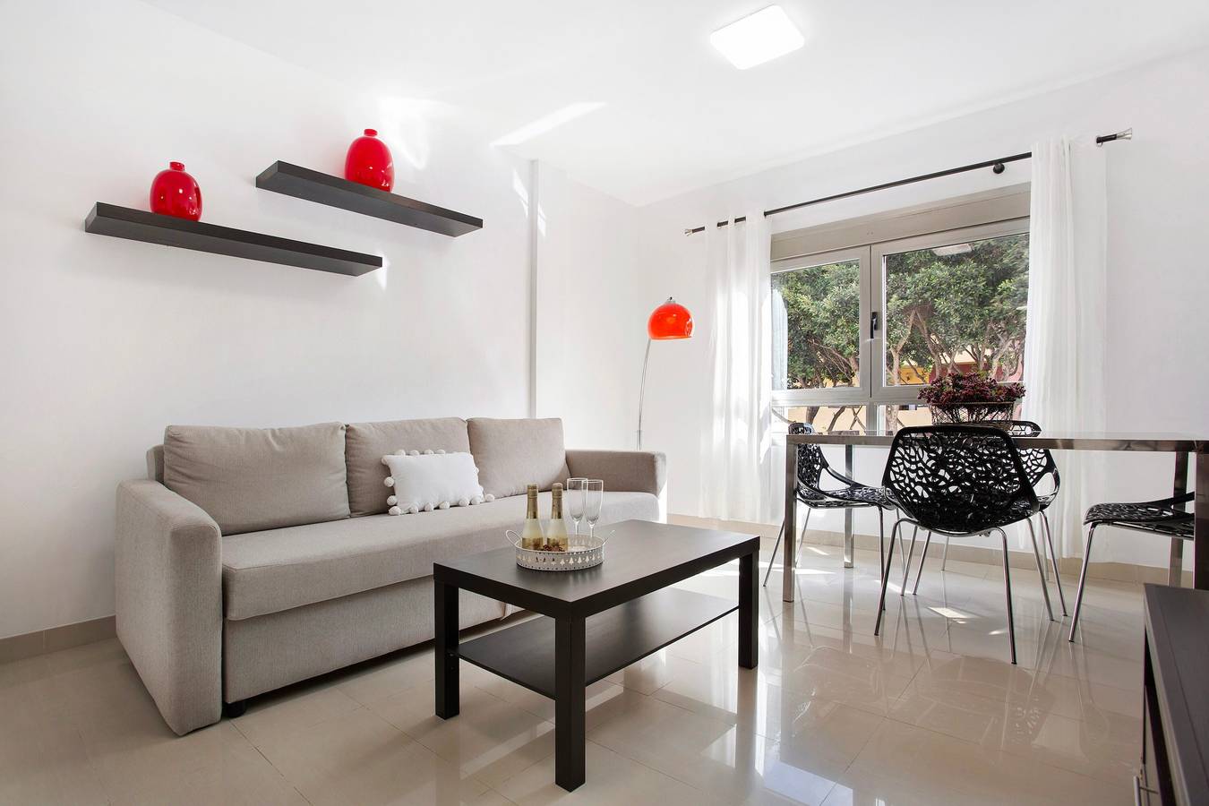 Apartamento entero, Apartamento de vacaciones 'Puerto Playa 2' con terraza privada in Playa Chica, Puerto del Rosario