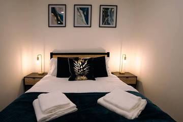 Apartment for 6 People in Exeter, Devon, Photo 1