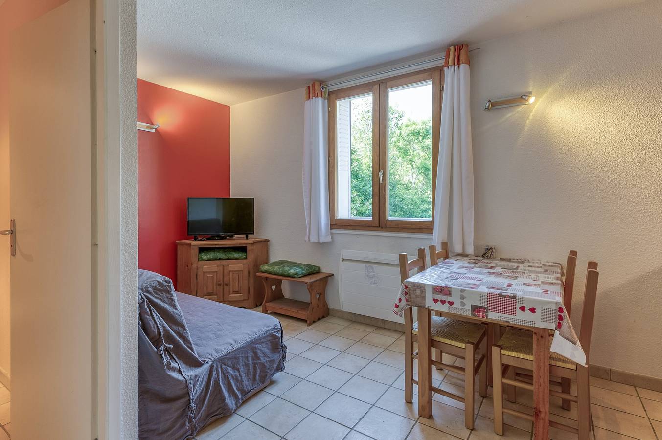Geheel appartement, Appartement "Lynx" met uitzicht op de bergen, gedeelde tuin en Wi-Fi in Le Bourg-d'Oisans, Les Deux Alpes