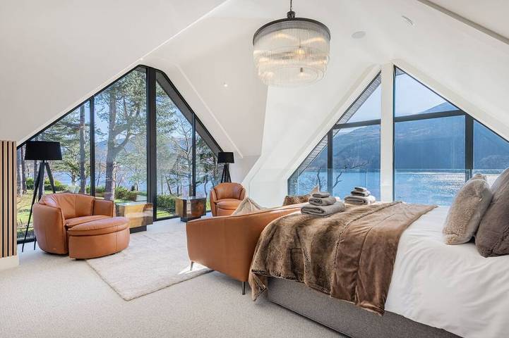 Lakefield Boathouse : Herdwick Cottages in Lake District