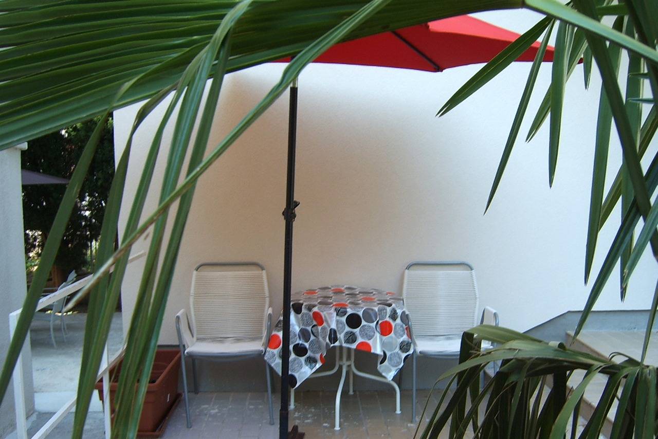 Ganze Wohnung, 1-Zimmer-Ferienwohnung mit Terrasse Dramalj, Crikvenica A-5597-a in Dramalj, Primorje-Gorski Kotar