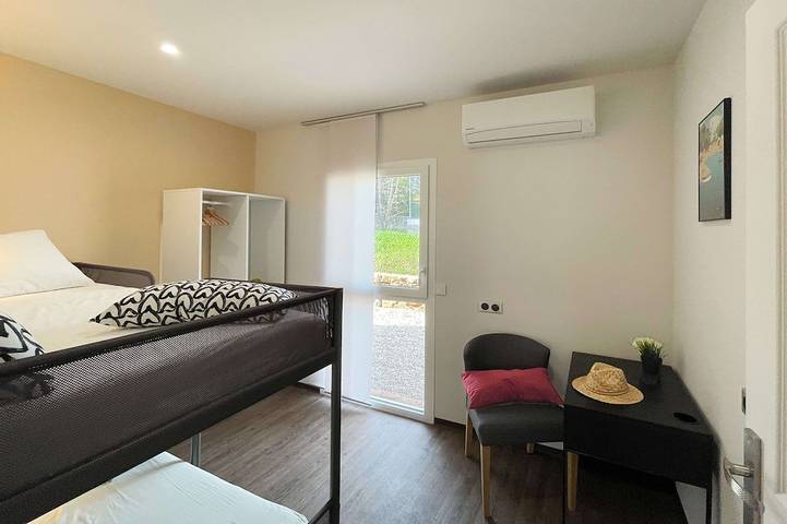 Gîte pour 5 personnes, avec balcon dans Plage Du Capelan Bandol - 4