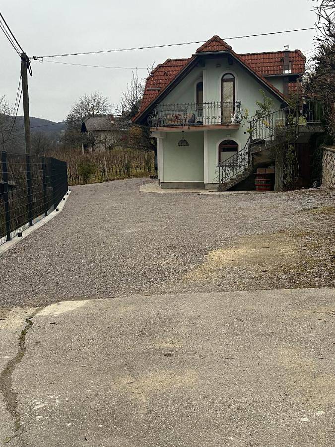 Ferienwohnung für 4 Personen, mit Balkon und Whirlpool sowie Pool - 1