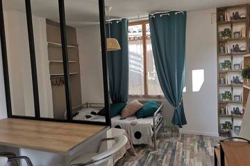 Gîte pour 3 personnes, avec terrasse à Pont-Saint-Esprit