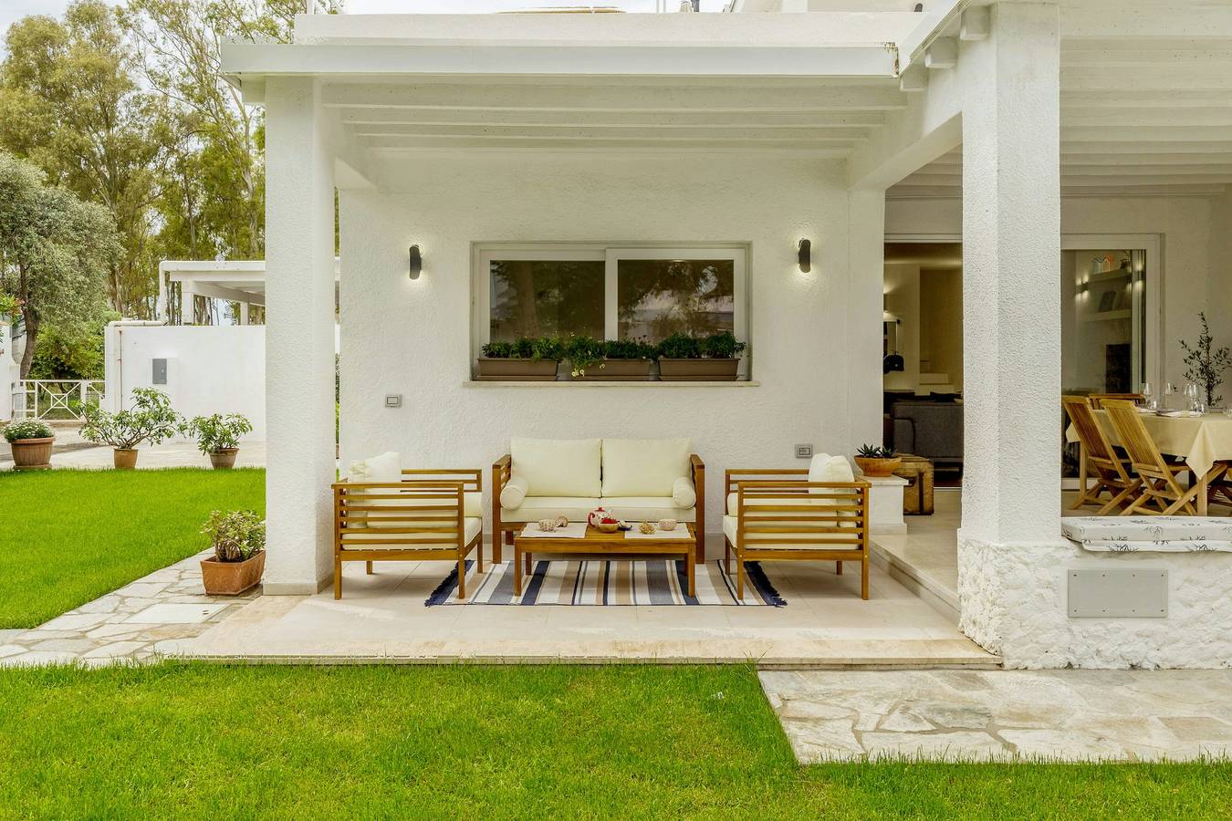 Villa mit Whirlpool am Rio Geremeas in Geremeas, Cagliari Provinz