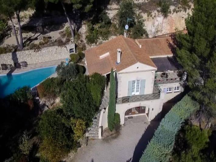 Gîte pour 12 personnes, avec jardin et piscine à Mérindol - 3