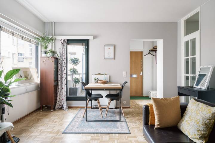 Ganze Wohnung, Bright Studio Apt. with Balcony in Centre of Helsinki in Helsinki, Uusimaa