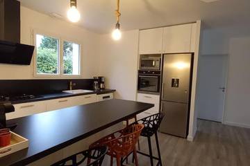 Cottage pour 8 personnes, avec piscine et jardin à Saint-Aubin-de-Médoc