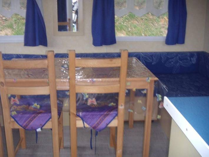 Camping pour 6 personnes, avec bassin pour enfant, animaux acceptés en Haute-Loire - 3
